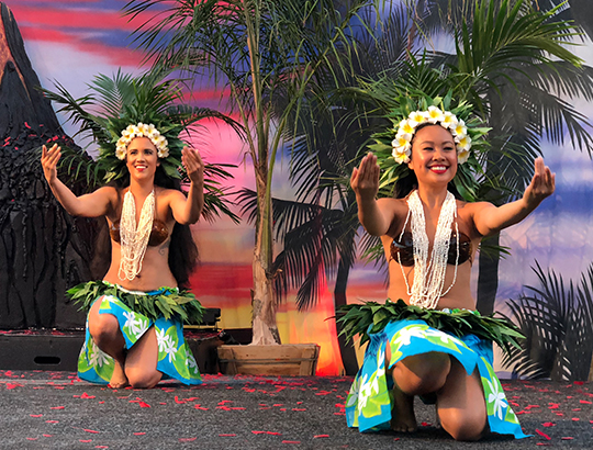 Authentic luau dancers preforming in San Diego